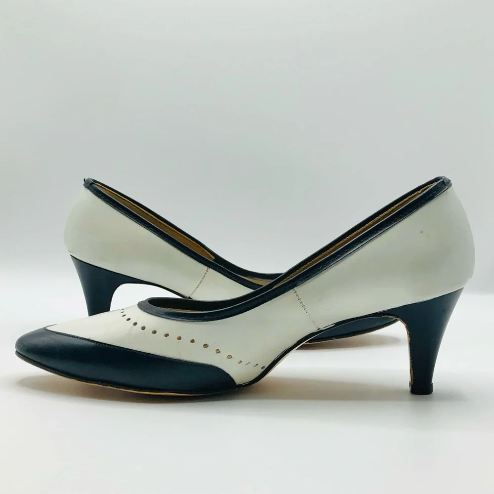 Vintage 70s Vogue Brand Oxford-Inspired Heels - Picture 6 of 16